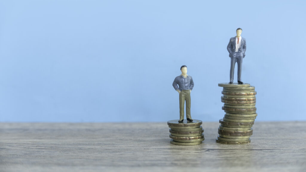 Same income. Different habits. Completely different financial outcomes.