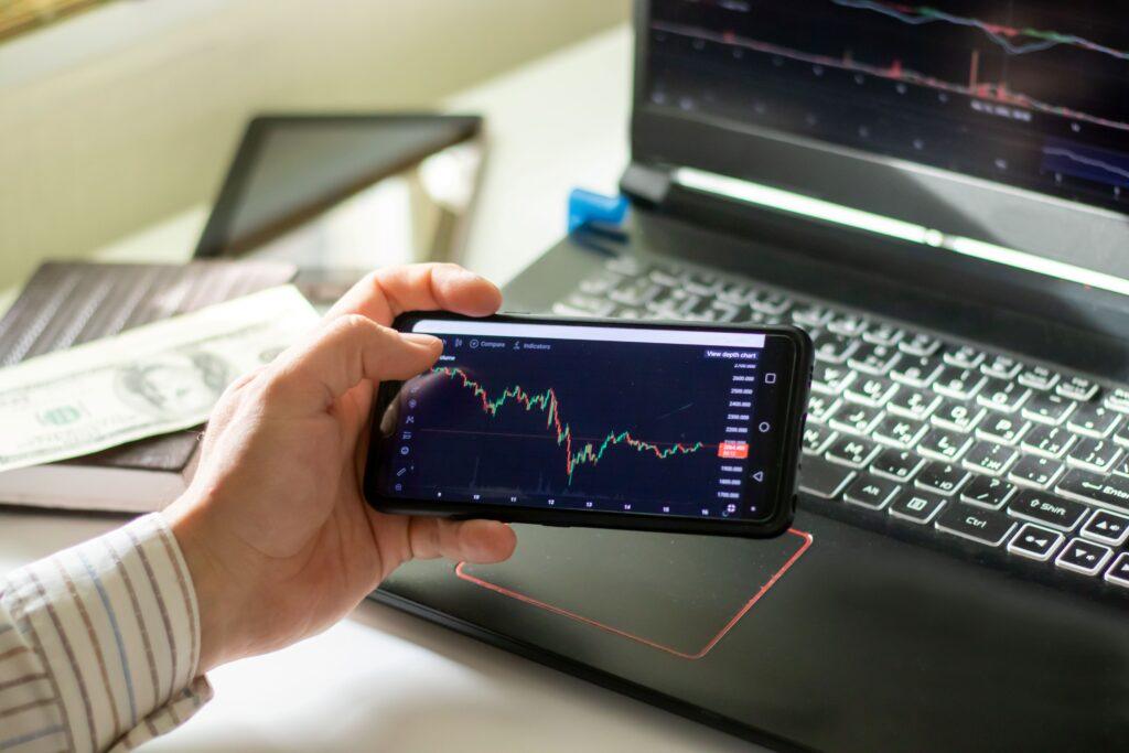 How to Buy and Sell Stocks and ETFs on Robinhood